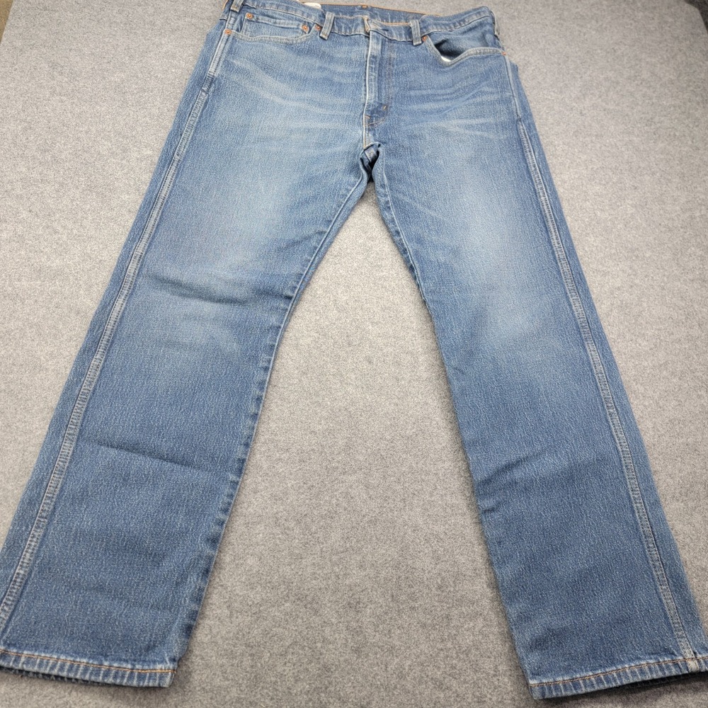 Levis Jeans Mens 38x32 Regular Fit Straight Leg Light Wash Blue 505 500 Series